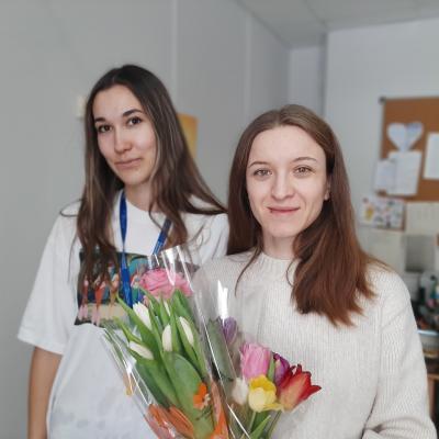 Цветы и улыбки для учителей